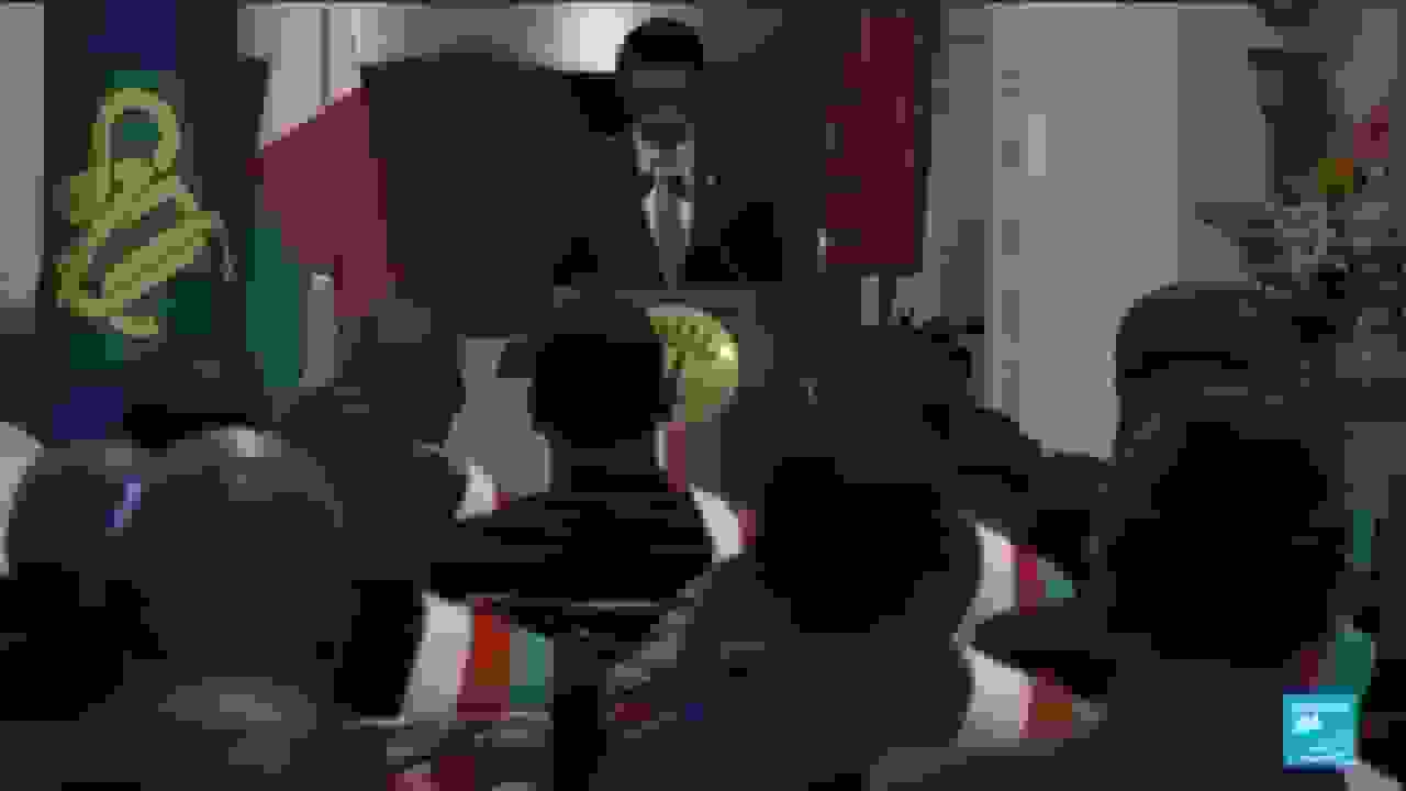 رئیس جمهور ماداگاسکار گفتوگوهایی برگزار کرد که معترضان جوان آن را رد کردند