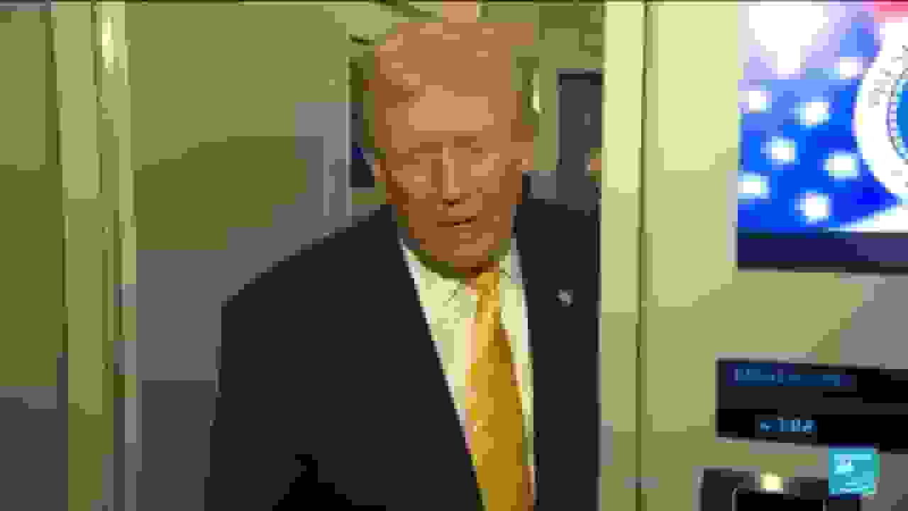 ترامپ قصد دارد تا 5 میلیارد دلار از بیبیسی به دلیل ویدئوی دستکاریشده شکایت کند