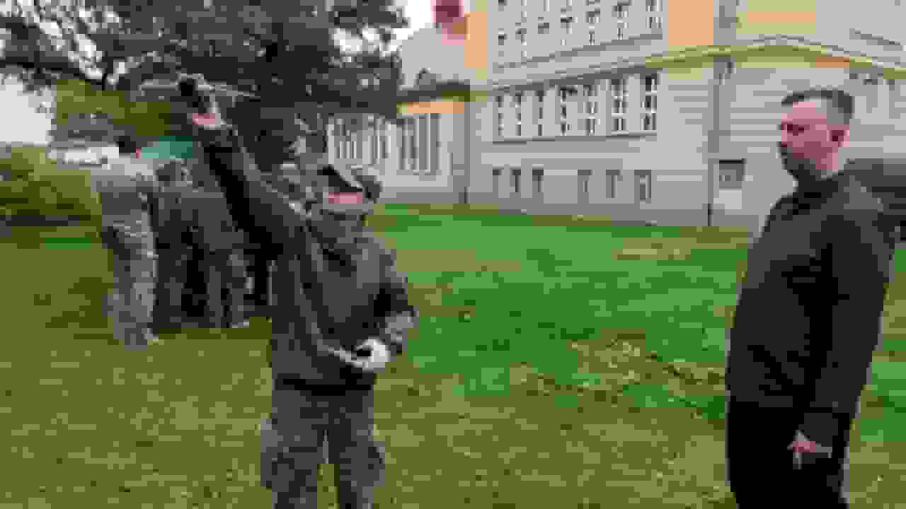 نوجوانان لهستانی در مدرسه نظامی آموزش پرواز پهپادها را فرا میگیرند