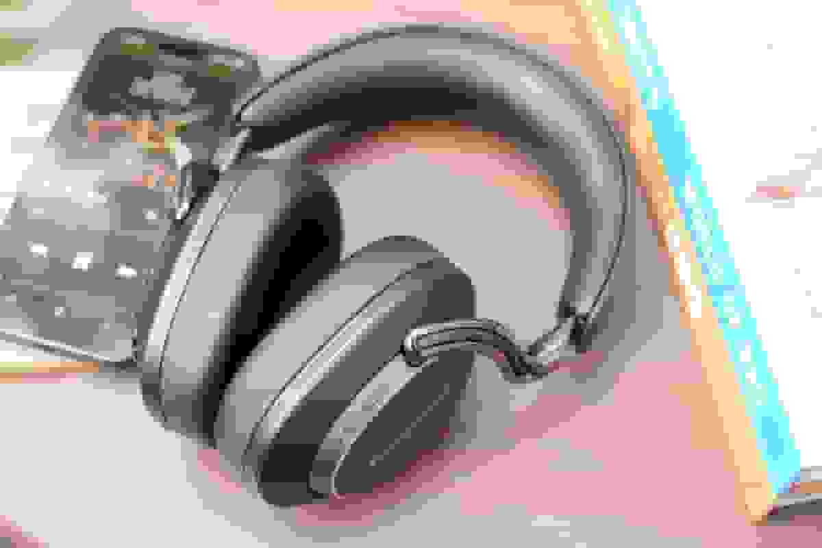 بررسی هدفون Bowers & Wilkins Px8 S2: تجمل در دنیای صدا