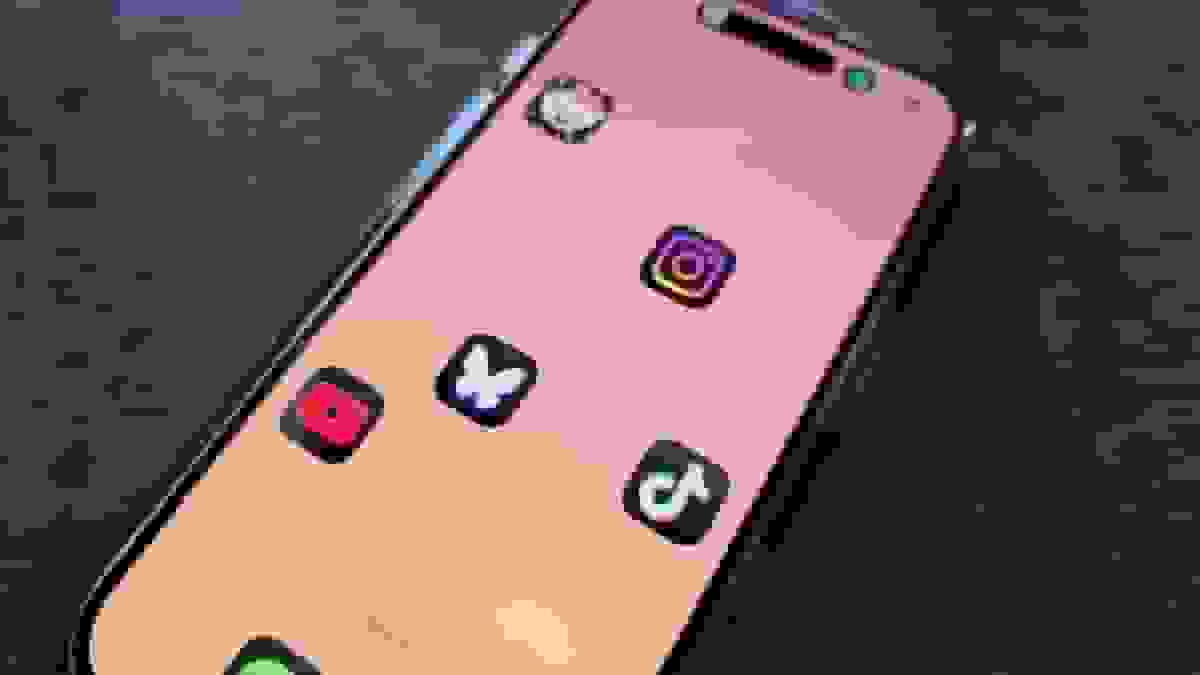 در سال ۲۰۲۵، ترک شبکههای اجتماعی آسانتر از همیشه احساس شد