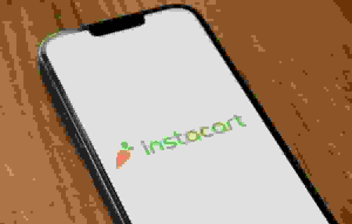 اینستاکارت علیه قوانین حداقل دستمزد و انعام نیویورک شکایت میکند