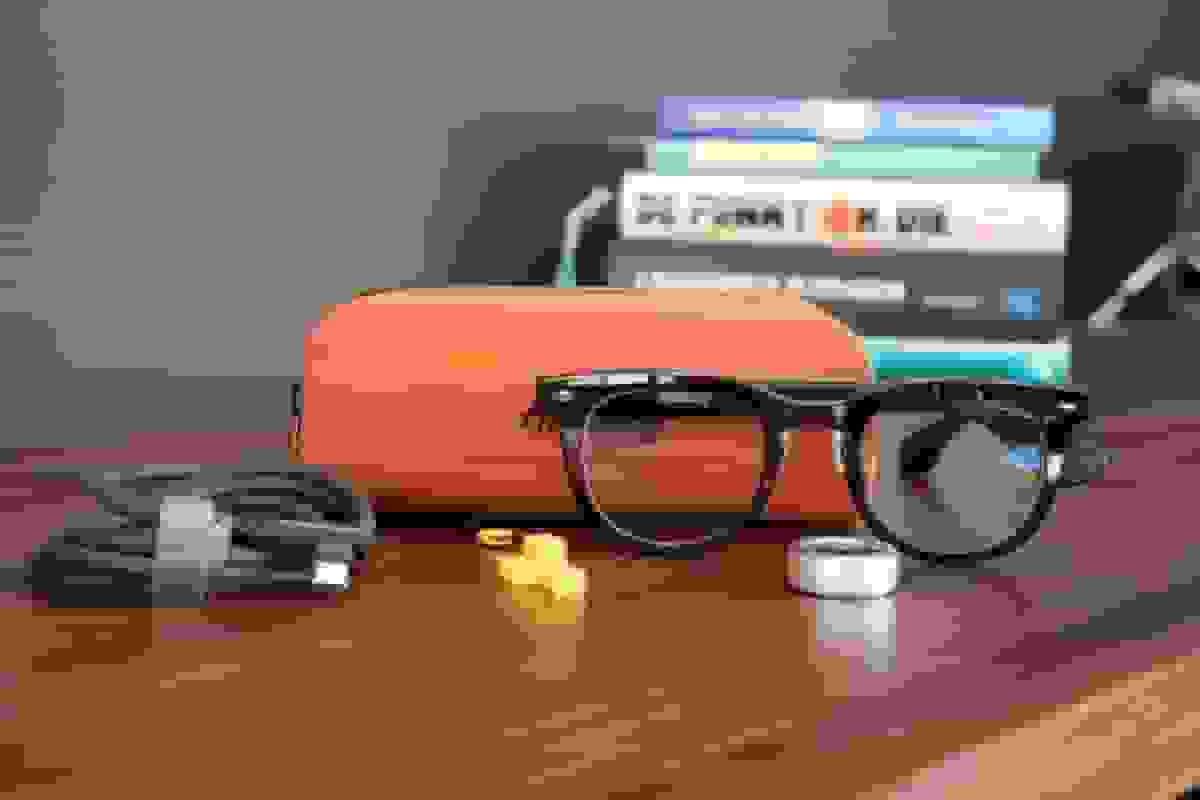 بررسی عینکهای هوشمند Halliday: عینکهای بلندپروازانه با نقاط ضعف آزاردهنده