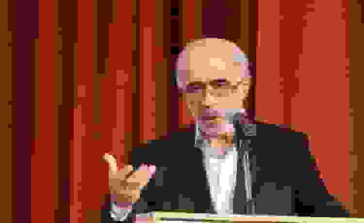 مسئولیت رفع فیلترینگ بر دوش رئیسجمهور است؛ اما اختیار ندارد