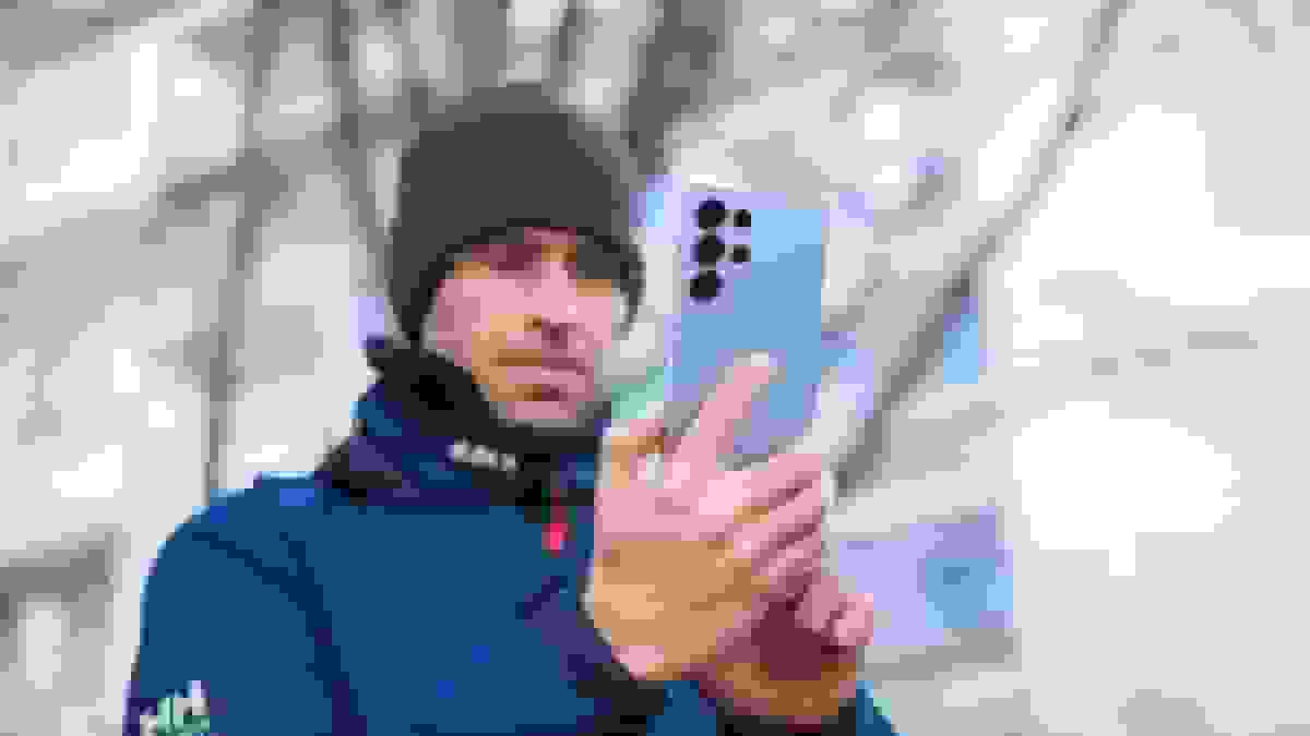 گلکسی S27 اولترا با سیستم تشخیص چهره جدید امنیت آیفون را به چالش میکشد