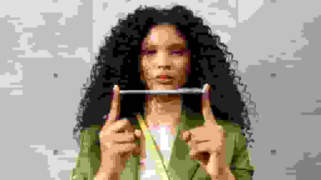 موتورولا اج 70 با تراشه اسنپدراگون 7 نسل 4 معرفی شد