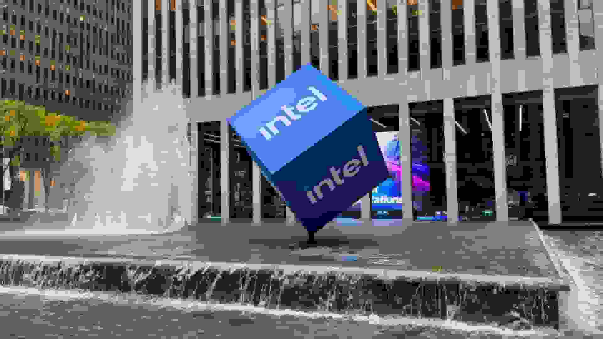 کارمند سابق اینتل پس از سرقت ۱۸ هزار فایل محرمانه ناپدید شد