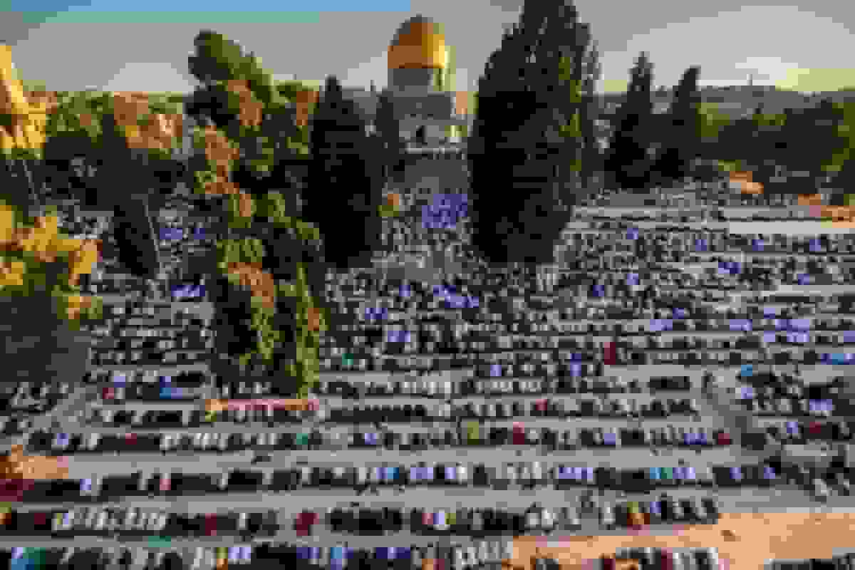 اقامه نماز در مسجدالاقصی با حضور دهها هزار فلسطینی