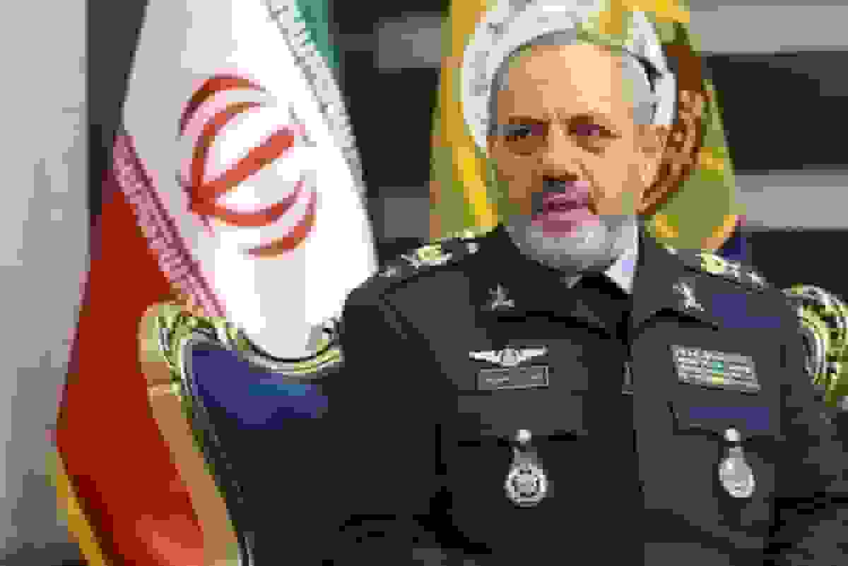 وزیر دفاع: آمادگی دائمی برای دفاع از کشور ضروری است