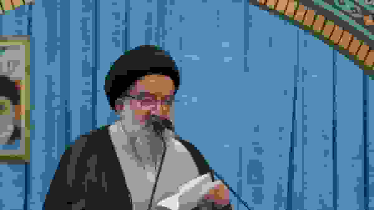 آیتالله خاتمی: لحظه غفلت از یاد خدا، لحظه حضور شیطان است