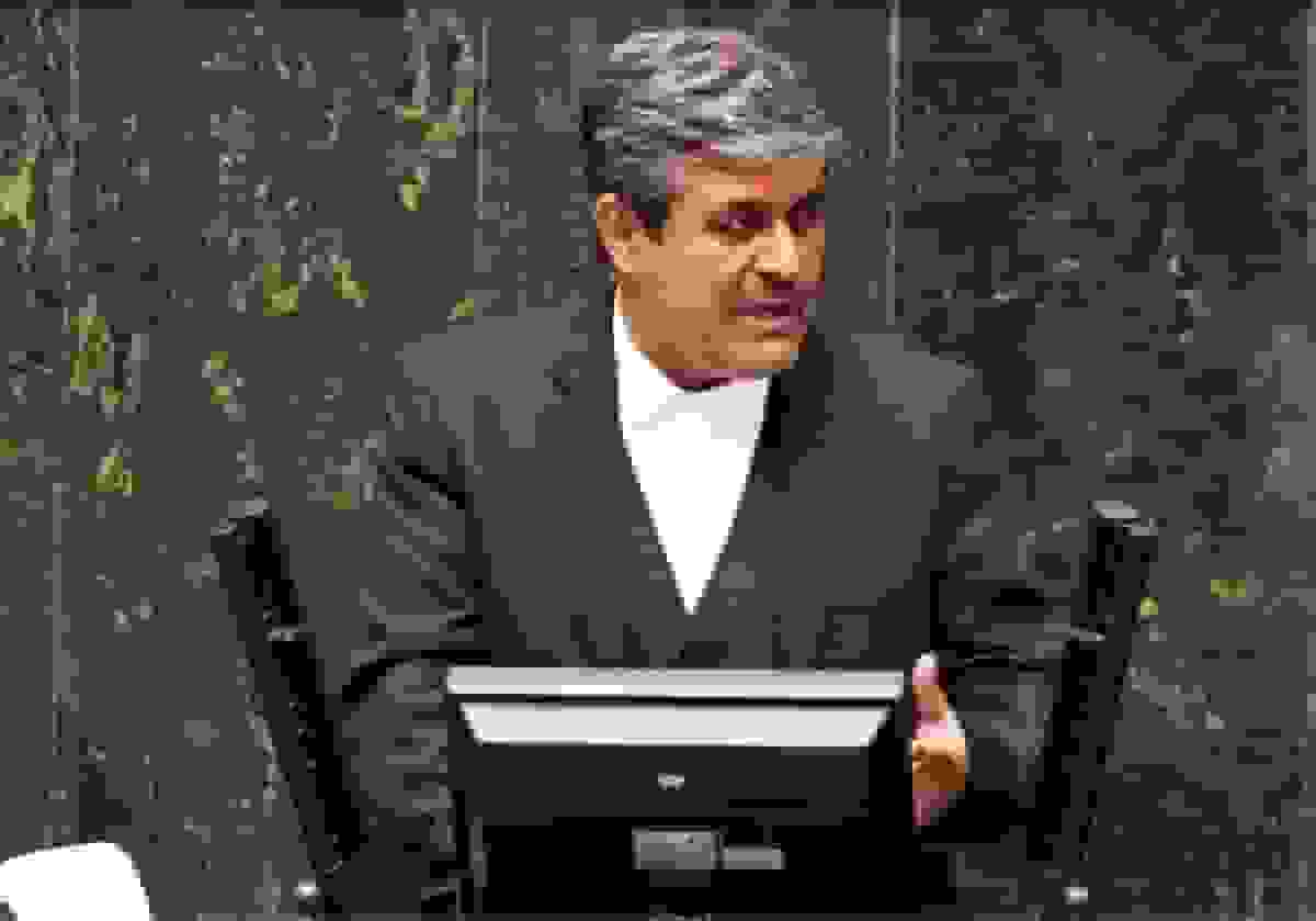 تاجگردون: مسئولیت تصمیمات ارزی دولت فقط به گردن بانک مرکزی نیست