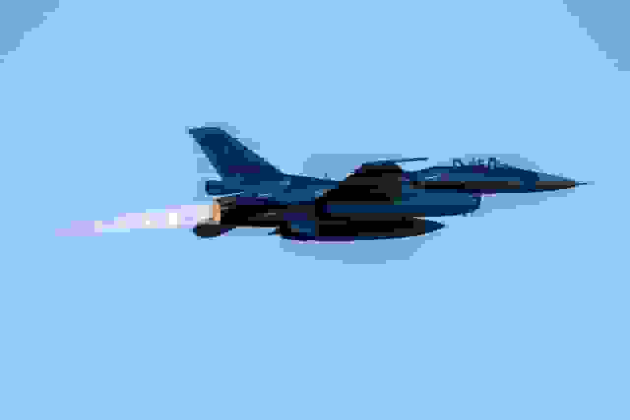 نگاهی فنی به جنگنده میتسوبیشی اف۲: همکاری ژاپن و آمریکا