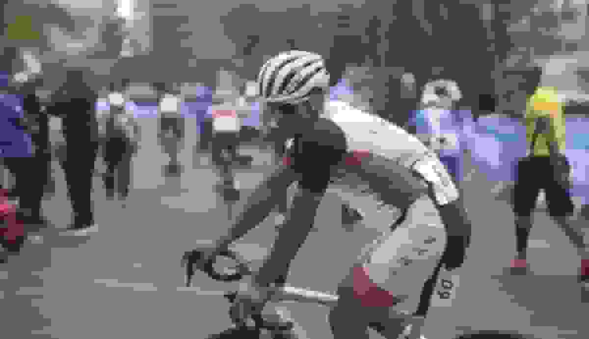 میرباقری به مقام نخست در مسابقات دوچرخهسواری دست یافت