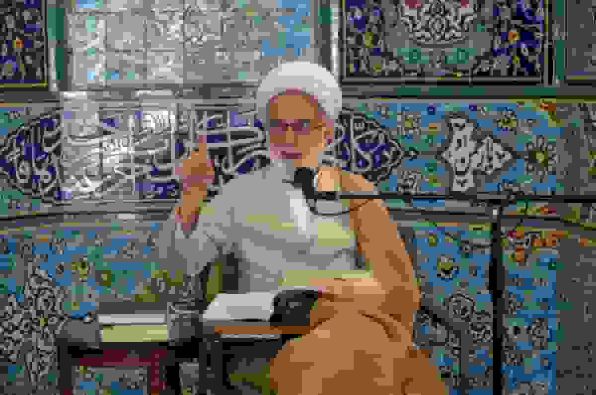 مسیر آبادانی از تولید، مبارزه با فساد و انرژیهای پاک میگذرد