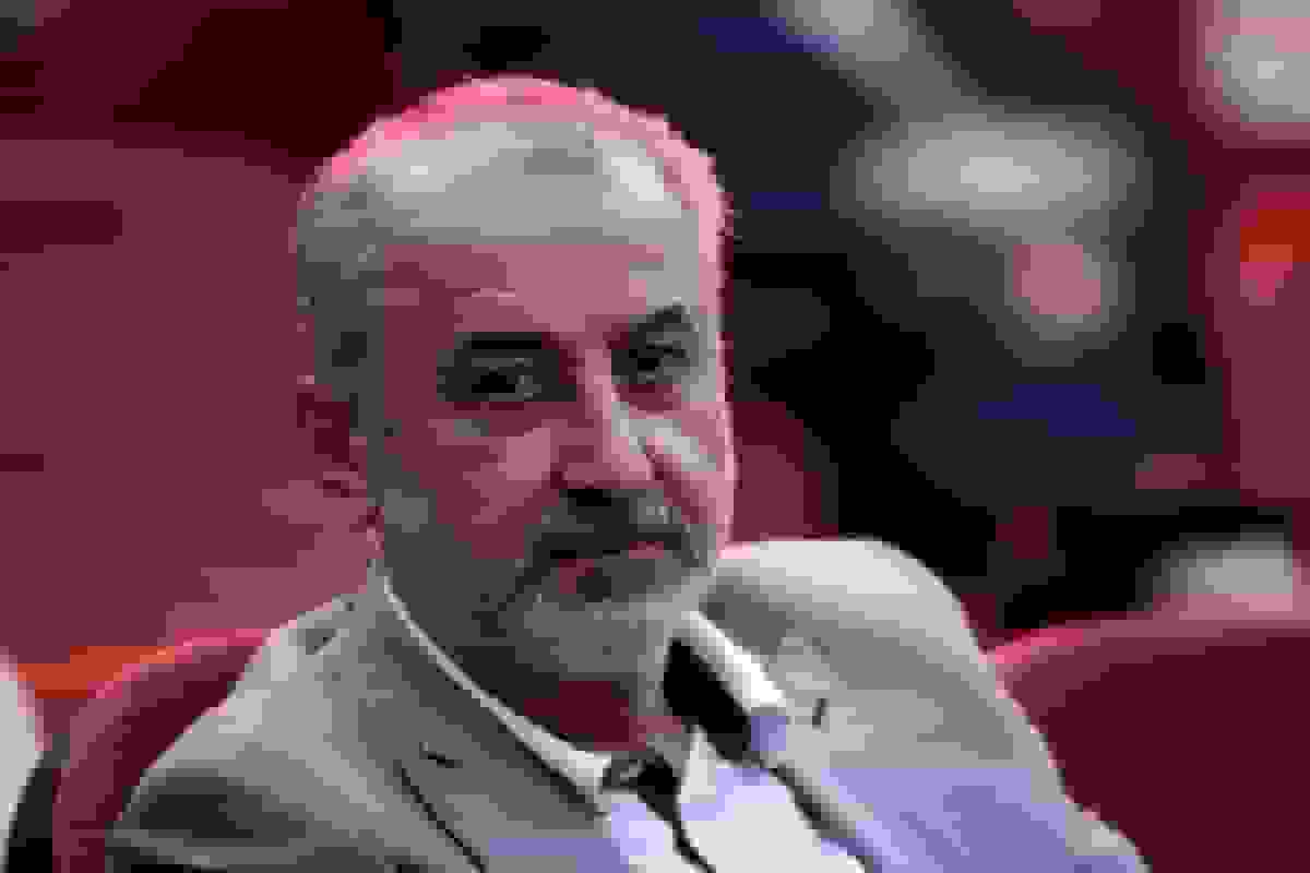 استعفای رضا درویش از مدیرعاملی پرسپولیس پس از شکست برابر خیبر