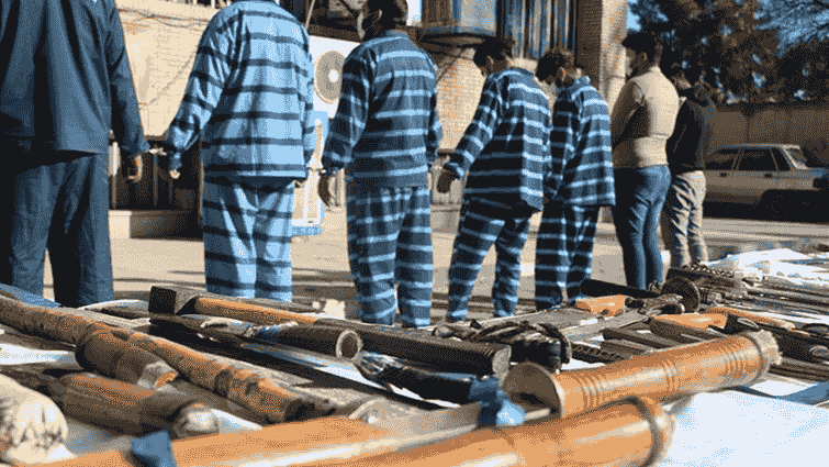 تیراندازی در خیابان برازنده اصفهان؛ یک شرور زخمی و چند همدست دستگیر شدند