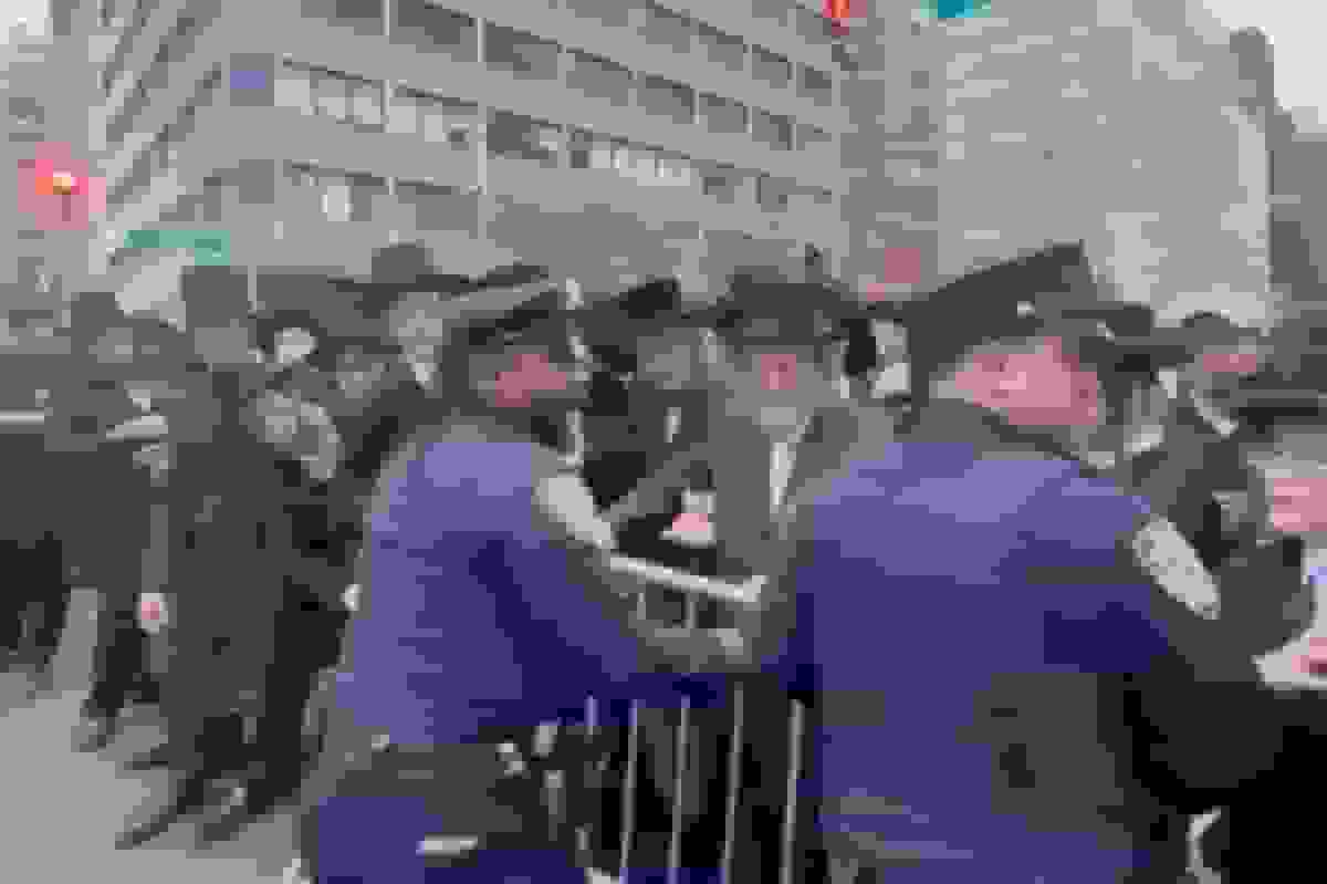 تظاهرات هزاران یهودی افراطی در نیویورک علیه سربازی اجباری