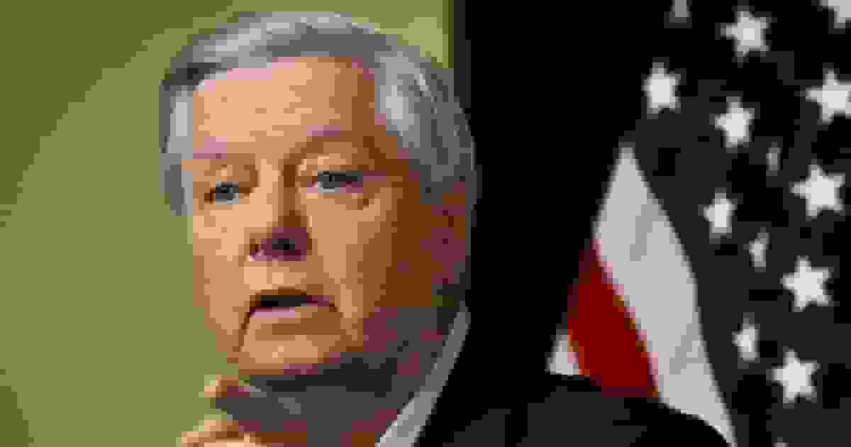 سناتور آمریکایی: ترامپ شرایط سرنگونی مادورو را فراهم میکند