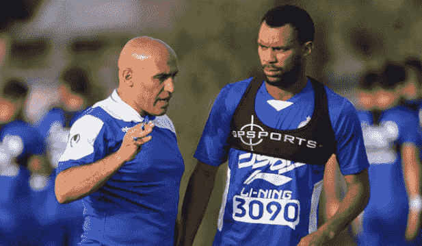 خداحافظی رابسون جانواریو، ستاره سابق استقلال از دنیای فوتبال