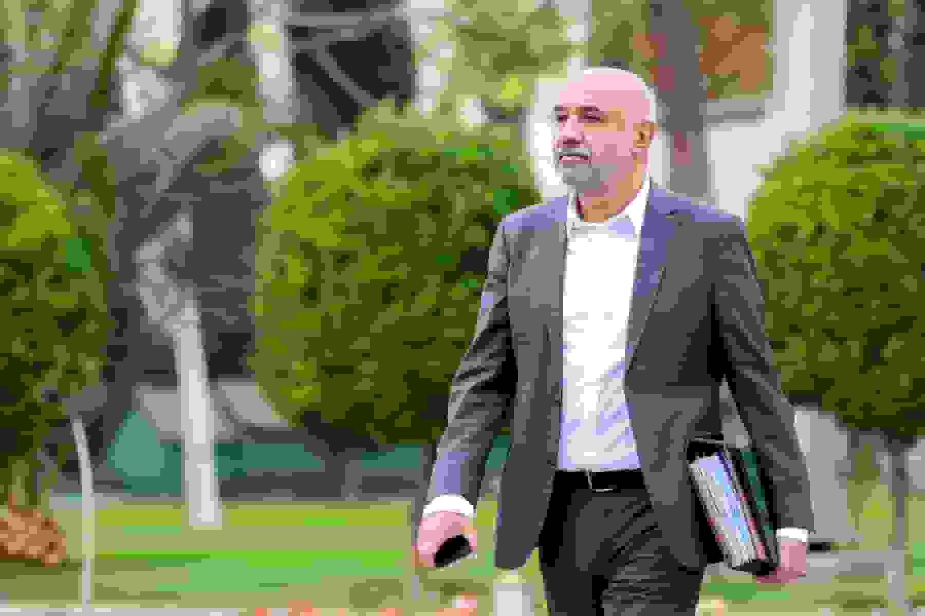 تصمیمگیری درباره واگذاری ذوبآهن اصفهان به فولاد مبارکه