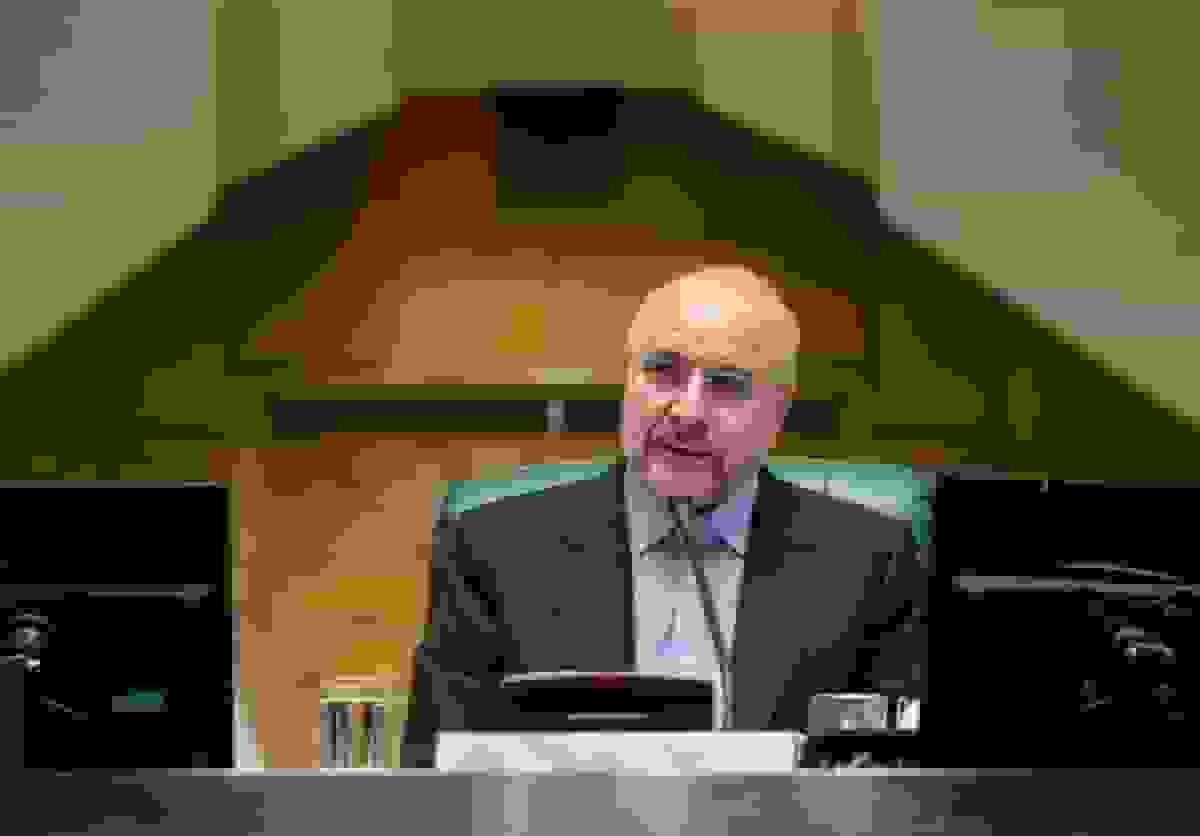 قالیباف: اگر دولت برنامه هفتم را قابل اجرا نمیداند باید لایحه ارائه دهد