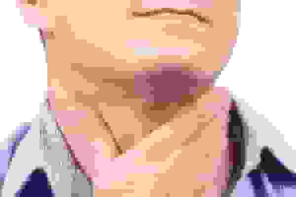 راهکارهای تغذیهای برای درمان گلو درد