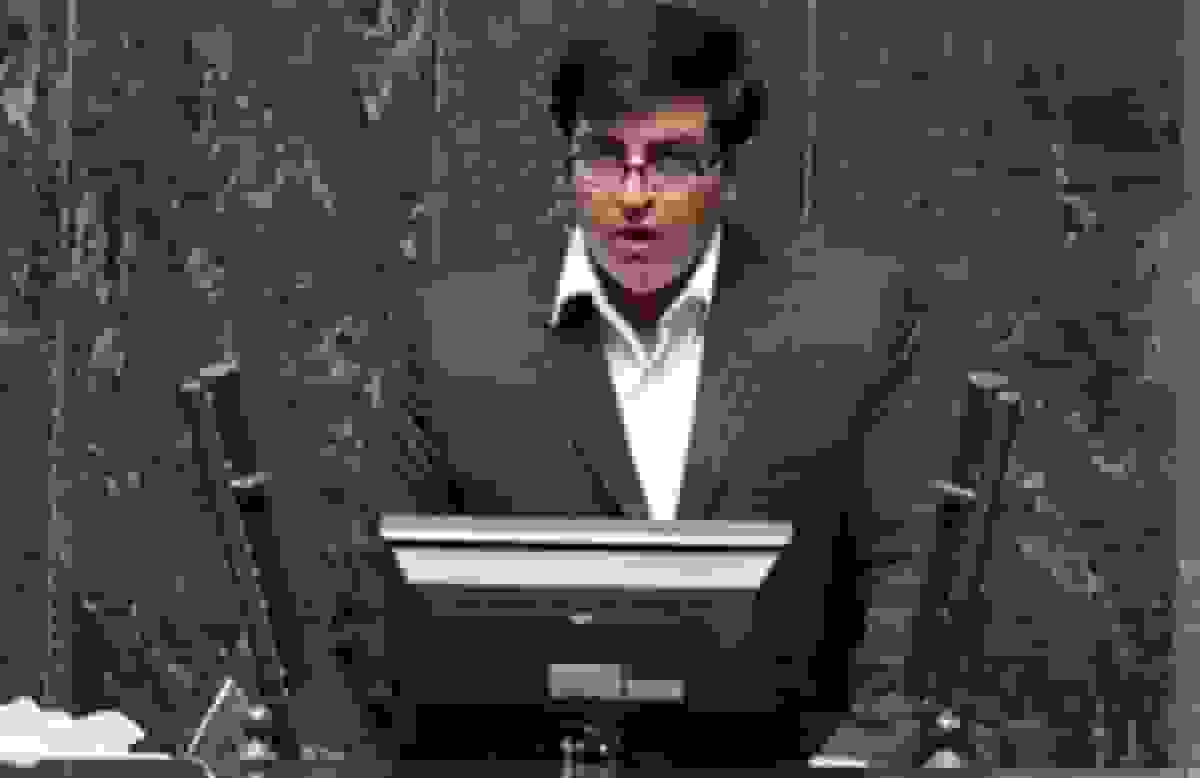 گودرزی: پرداختن بیش از حد سیاستمداران به مکانیسم ماشه، بازی با روح و روان جامعه است