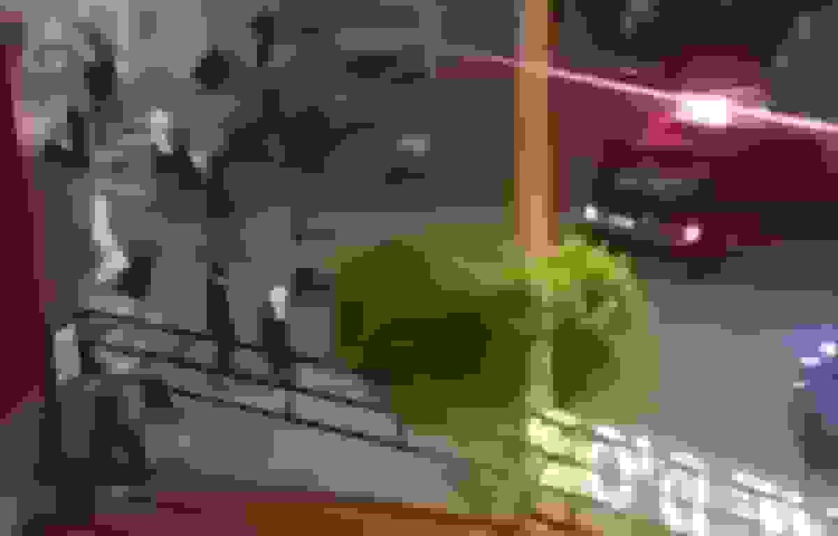 خودروی پلیس مراکش معترضان را زیر گرفت