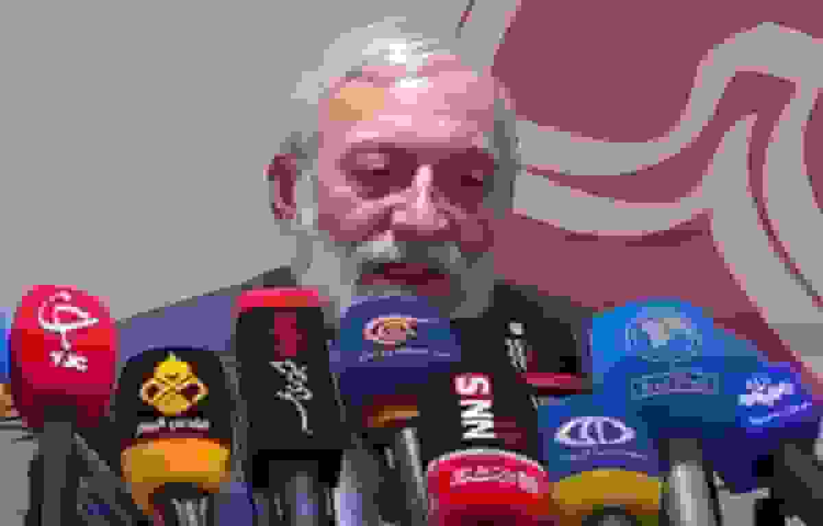 لاریجانی: فتوای رهبر انقلاب در مورد بمب اتم مهم است