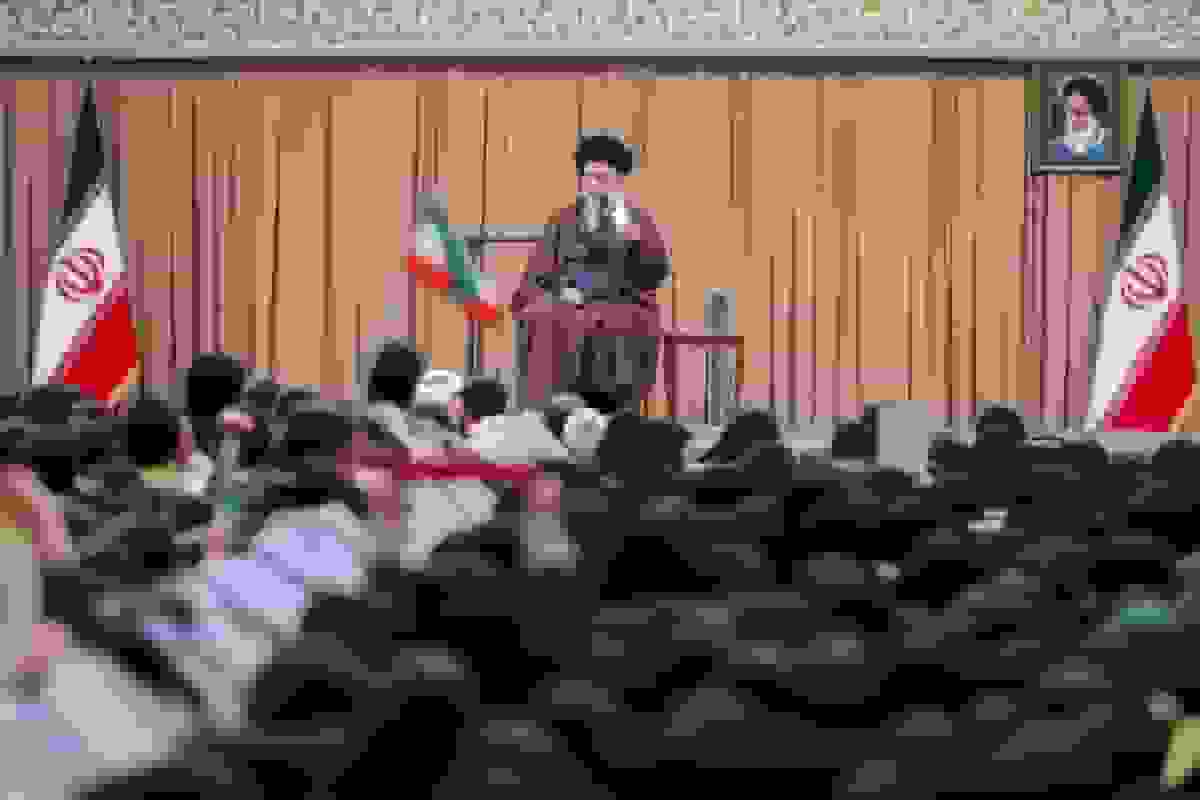 توصیههای رهبر انقلاب درباره حجاب زهرایی و زینبی برای بانوان