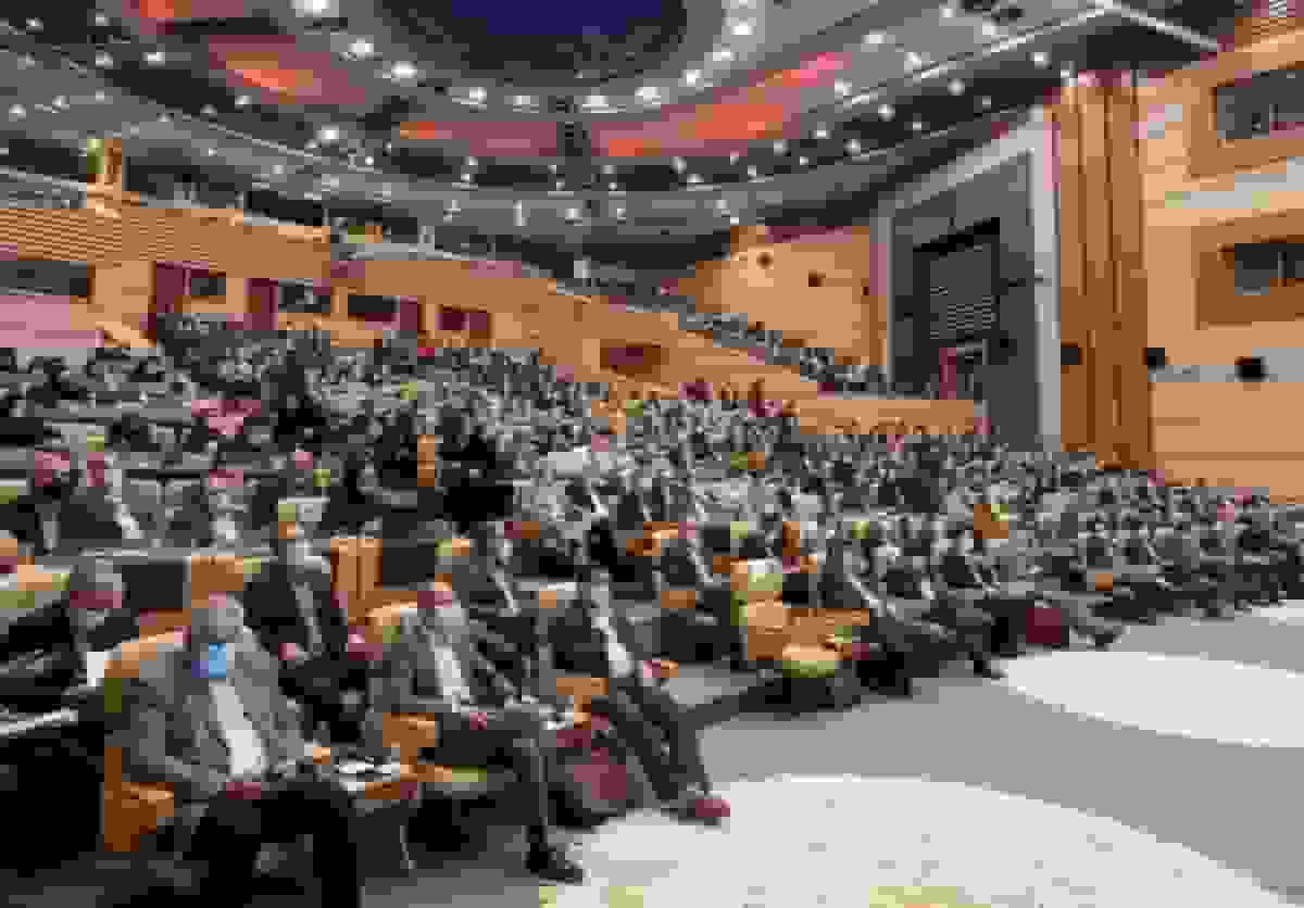 تعامل مدیران اقتصادی و صنعت مالی کشور