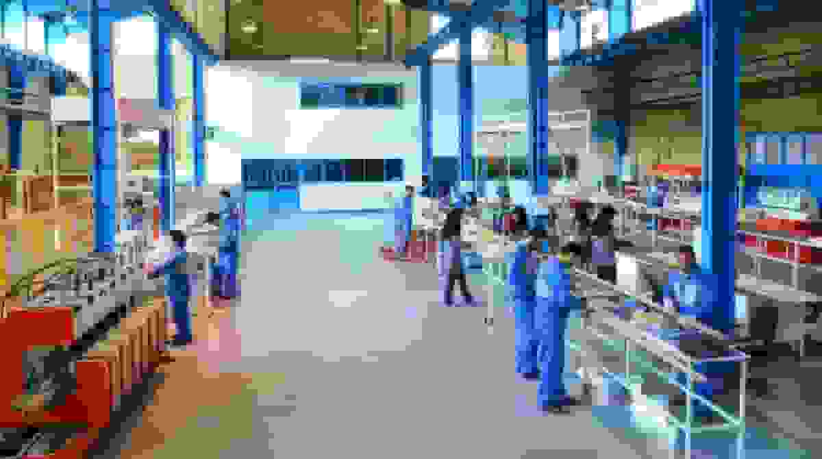 رشد محدود صنعت در مهر؛ تداوم رکود اقتصادی