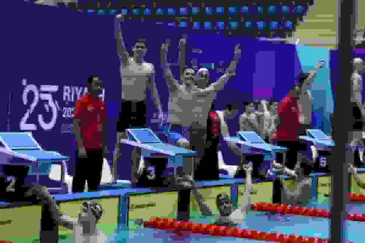 تیم ۴ در ۲۰۰ متر آزاد شنا مدال برنز کسب کرد