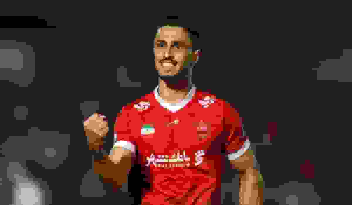 گل دوم پرسپولیس به ذوبآهن توسط علی علیپور
