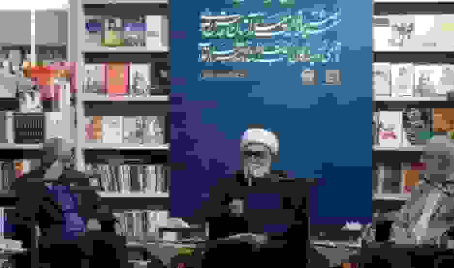 کتابخوانی نباید تشریفاتی باشد؛ باید در زندگی مردم جریان یابد