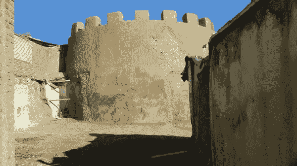 احیای بنای تاریخی برج و باروی زنجان