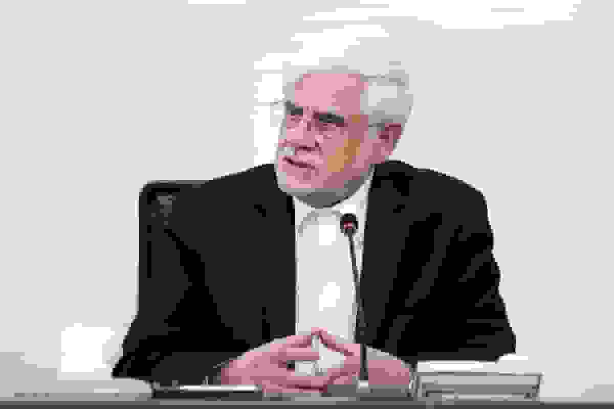 عارف: حمله به تأسیسات صلحآمیز هستهای ایران و کشتار غیرنظامیان نقض موازین بینالمللی است