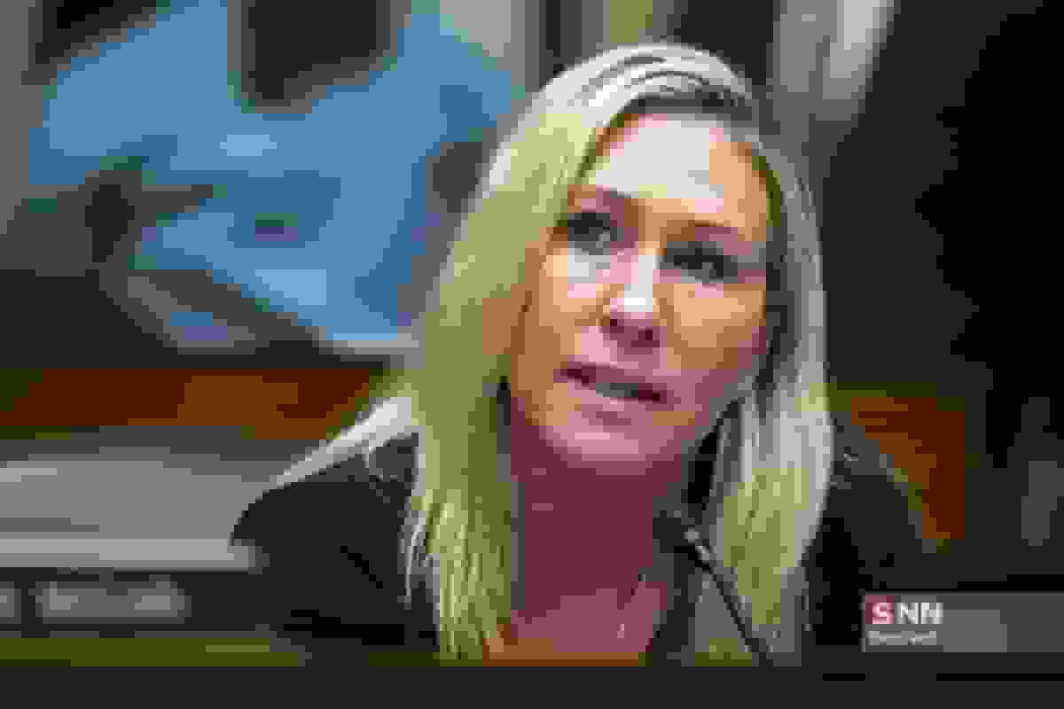 تیلور گرین به ترامپ: «خائن واقعی کسی است که به کشورهای خارجی خدمت میکند»