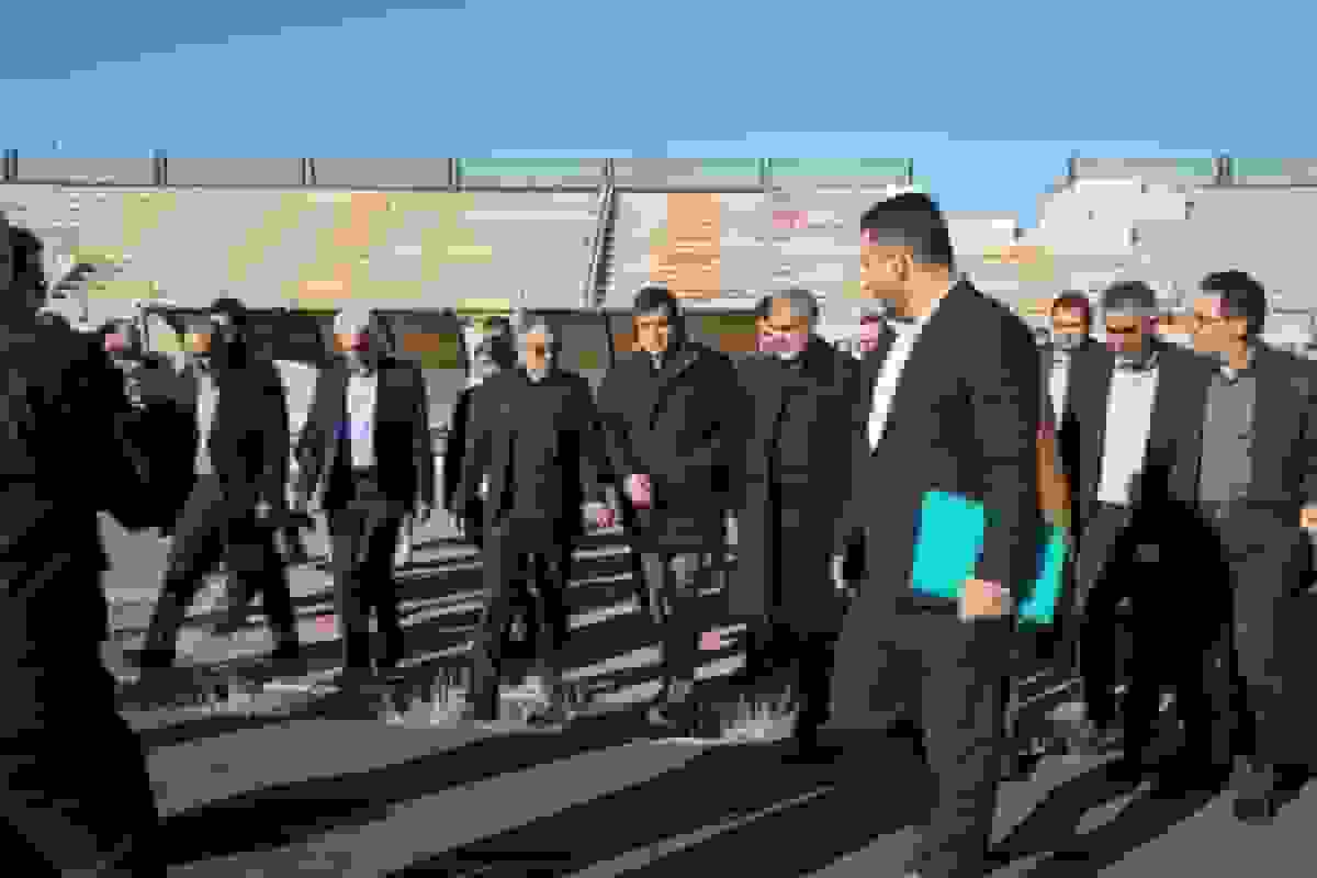 وعده وزیر ورزش برای تکمیل مجموعه ورزشی علی دایی در اردبیل