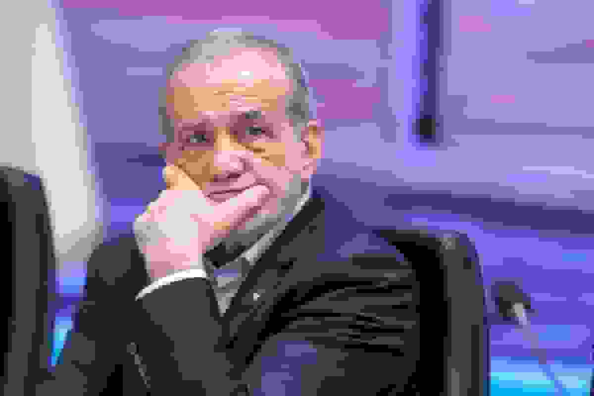 پزشکیان: بنزین باید گران شود اما به این سادگی نیست