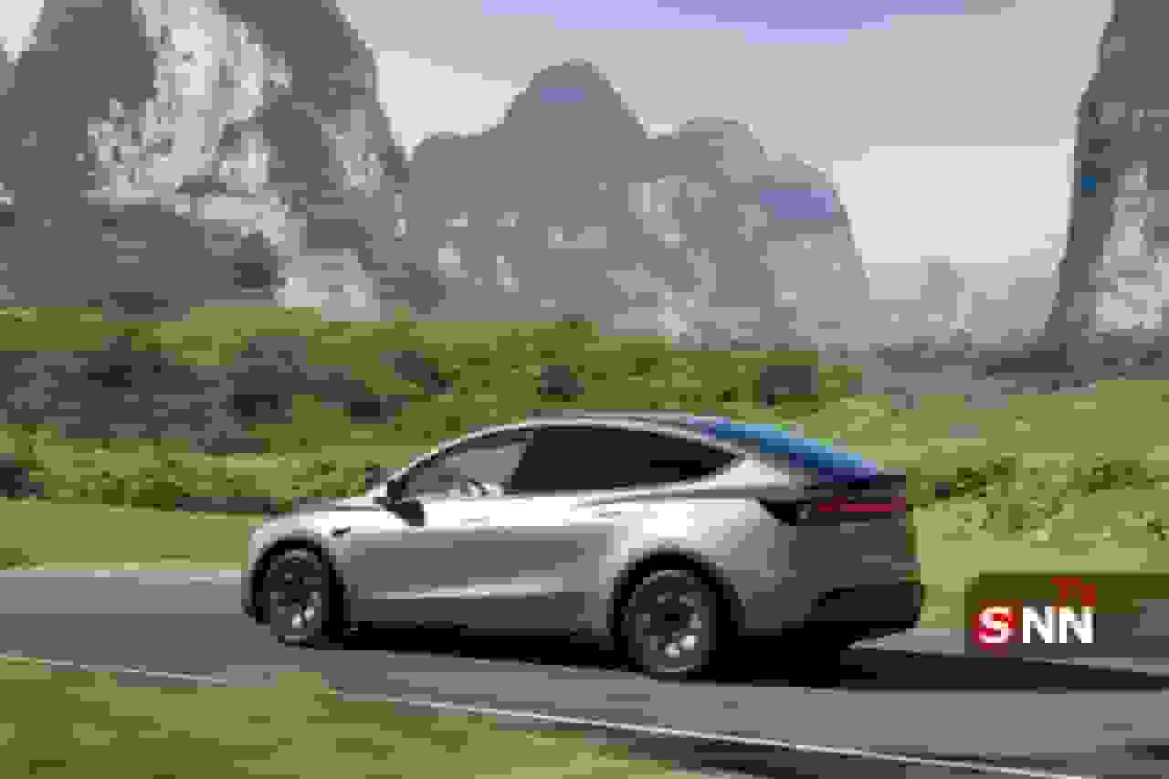 دردسر بزرگ برای شرکت خودروسازی ایلان ماسک با افت ۳۷ درصدی سود تسلا