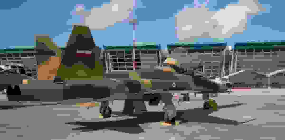 گزارش تصویری جنگنده صاعقه 2 ساخت ایران مستقر در پایگاه شکاری تبریز