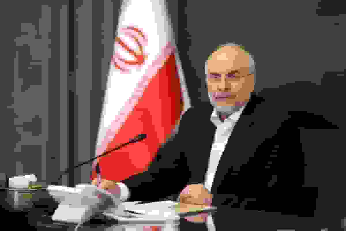 واکنش قالیباف به انحلال بانک آینده: 'مثل آینده تصمیم بگیرید'