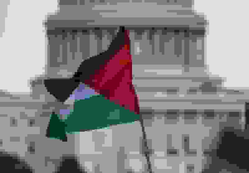 اعتراض تاریخی در رسانه آمریکا: ۳۰۰ نویسنده نیویورک تایمز را تحریم کردند