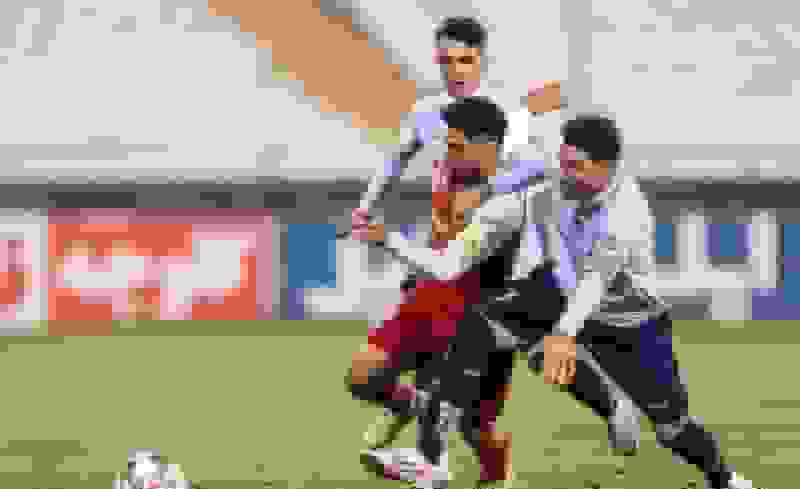 سرمربی و کاپیتان تراکتور محروم شدند