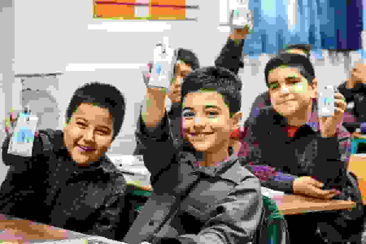 آغاز توزیع شیر رایگان در مدارس استان مرکزی برای ۲۶۰ هزار دانشآموز