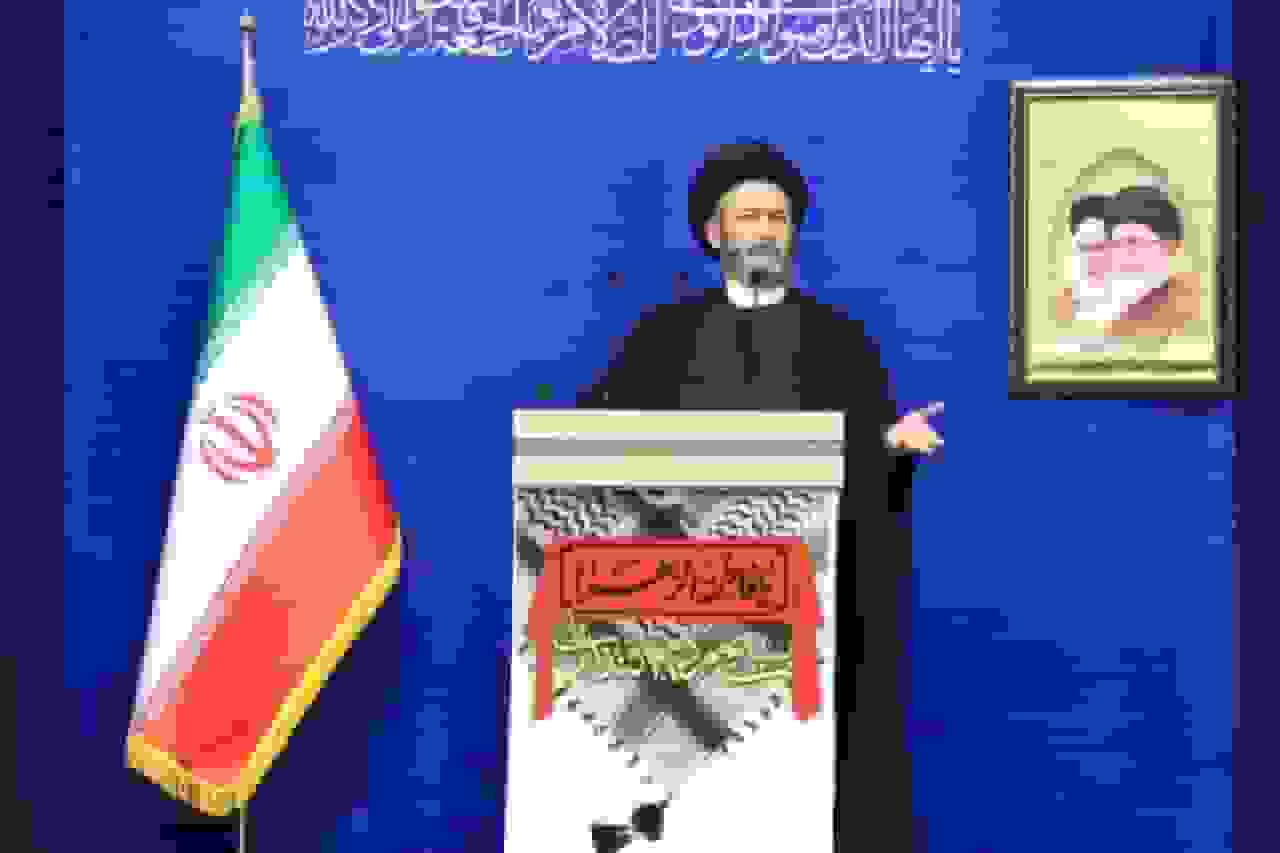 رهبری در تبیین شخصیت زن سنگ تمام گذاشتند