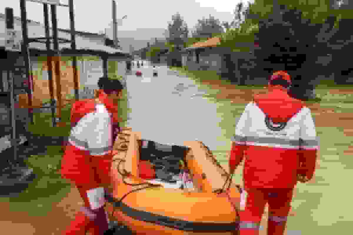 ادامه عملیات امدادرسانی به حادثهدیدگان سیل و کولاک در پنج استان