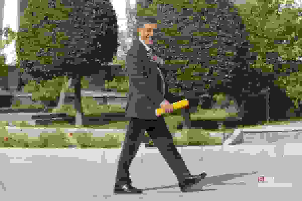 ممنوعیت سرو میوه، شیرینی و غذا در جلسات اداری ابلاغ شد