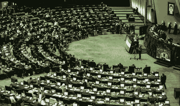 حمایت تشکلهای دانشجویی از مصوبه کاهش سقف ضمانت اجرای مهریه